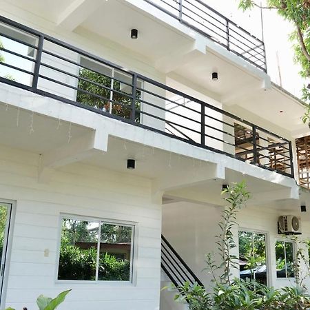 Location One Eighty Acomodação com café da manhã Bangcusay Exterior foto