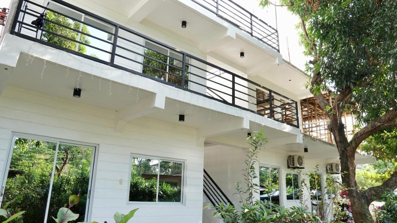 Location One Eighty Acomodação com café da manhã Bangcusay Exterior foto